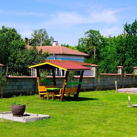 Вила Релакс - villa Relax Sokolovo Экстерьер фото