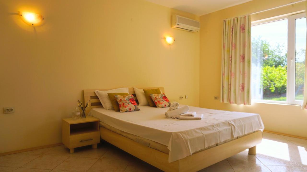Вила Релакс - villa Relax Sokolovo Экстерьер фото