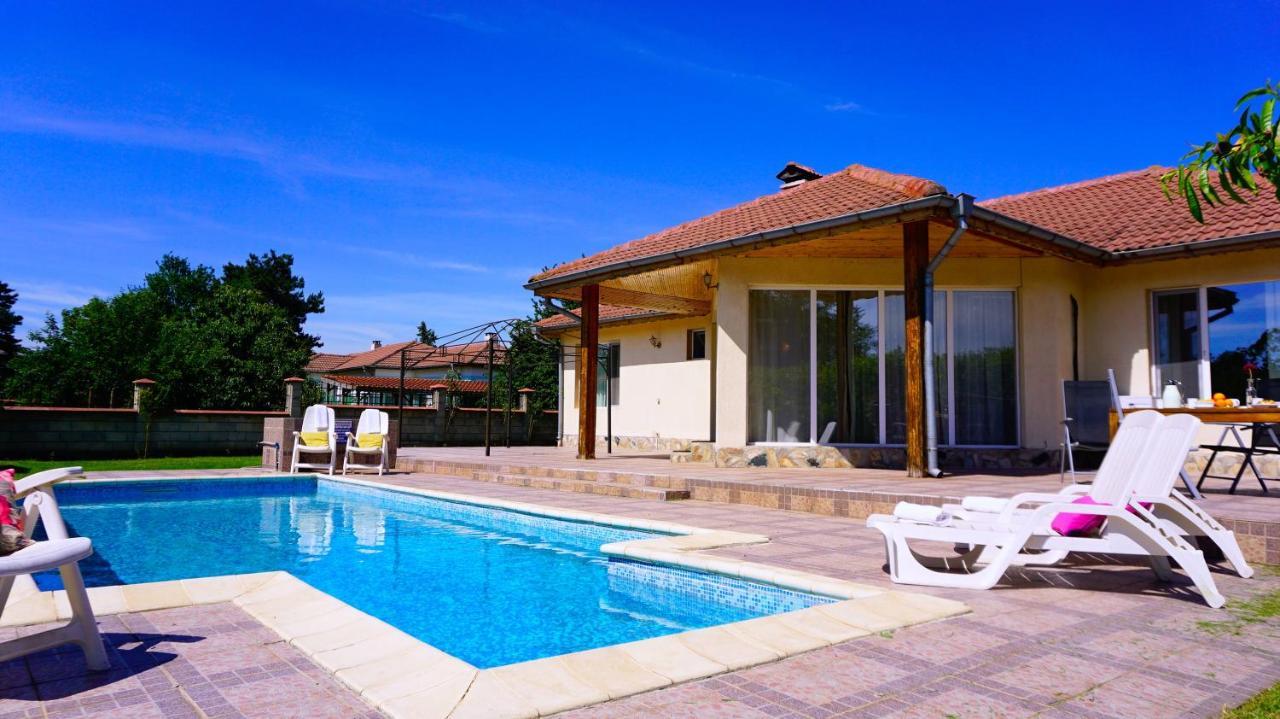 Вила Релакс - villa Relax Sokolovo Экстерьер фото