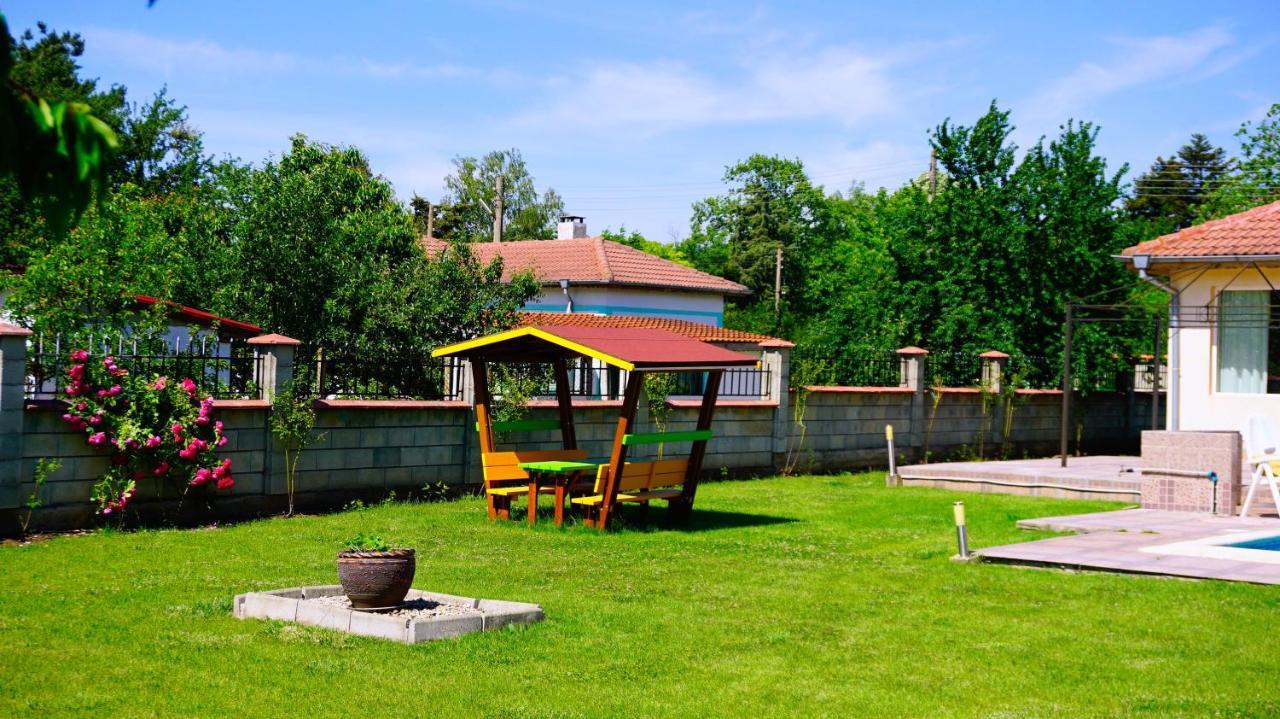 Вила Релакс - villa Relax Sokolovo Экстерьер фото
